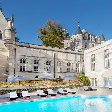 Hotel Chateau De - Relais & Chateaux 5*