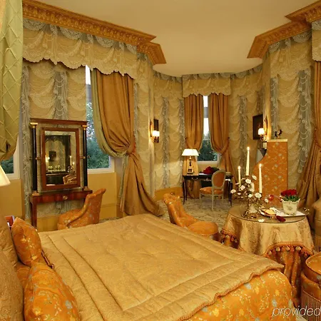 Chateau De - Relais & Chateaux Hotel 5*