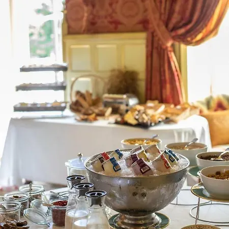 Chateau De - Relais & Chateaux 5*